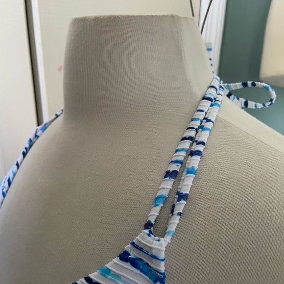 La Blanca elemental balance triangle bikini top - Picture 7 of 10